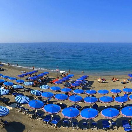 L'Angolo Del Levante -Monolocale Ligure Deiva Marina Kültér fotó
